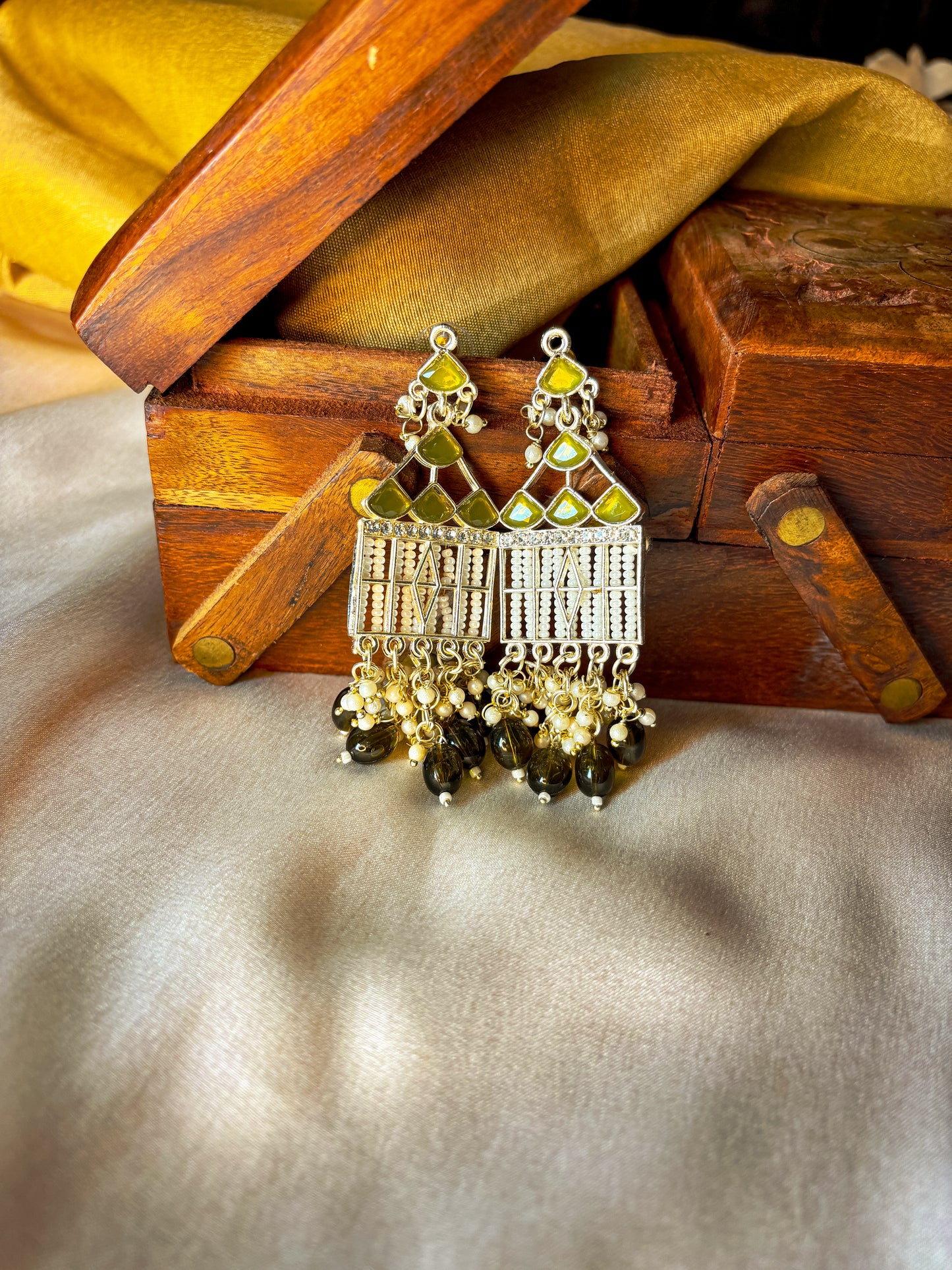 Hazel Earrings- Henna