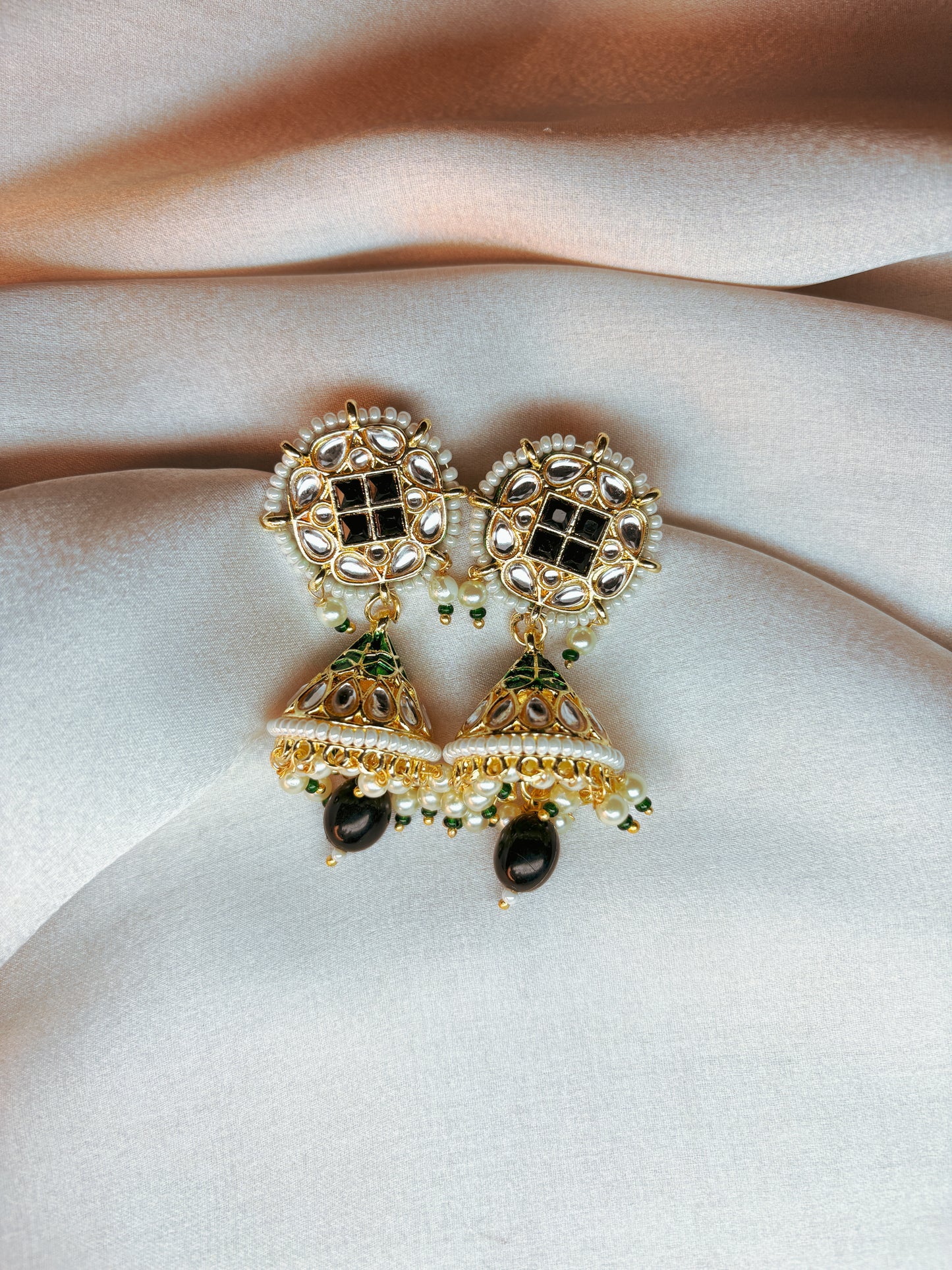 Falak Jhumka- Black