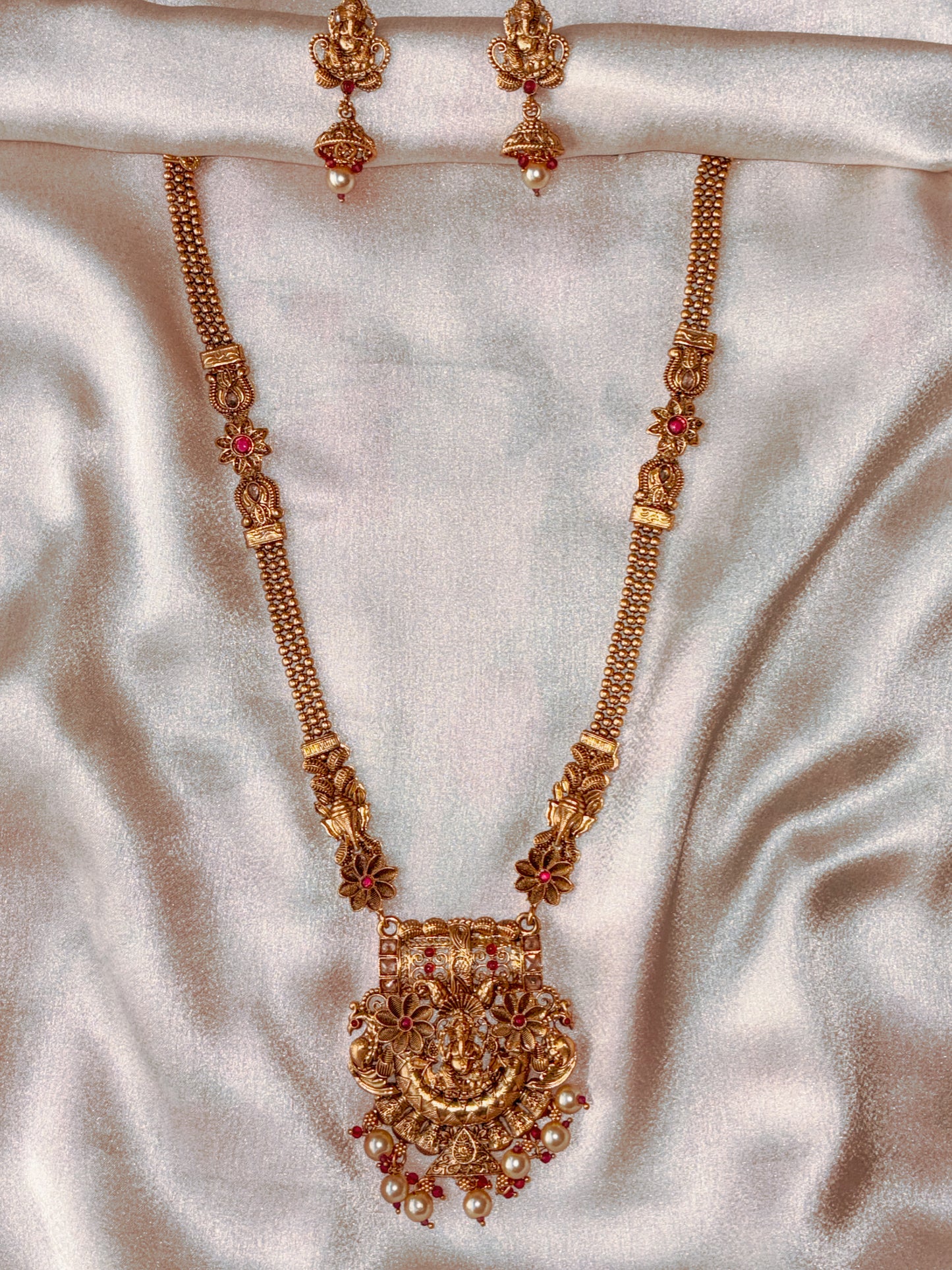 Lord Ganesha Red & Gold Temple Set