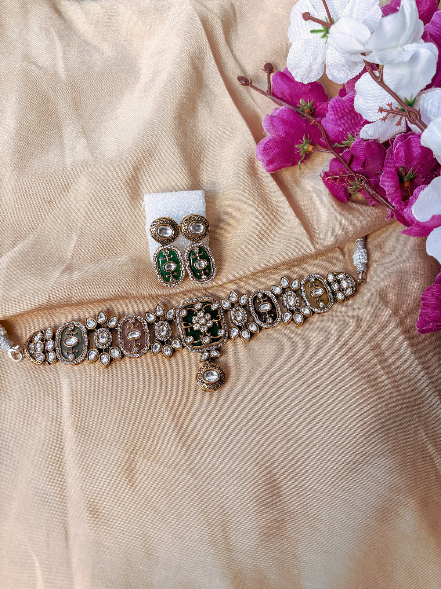 Elizabeth Victorian Choker - Multicolour