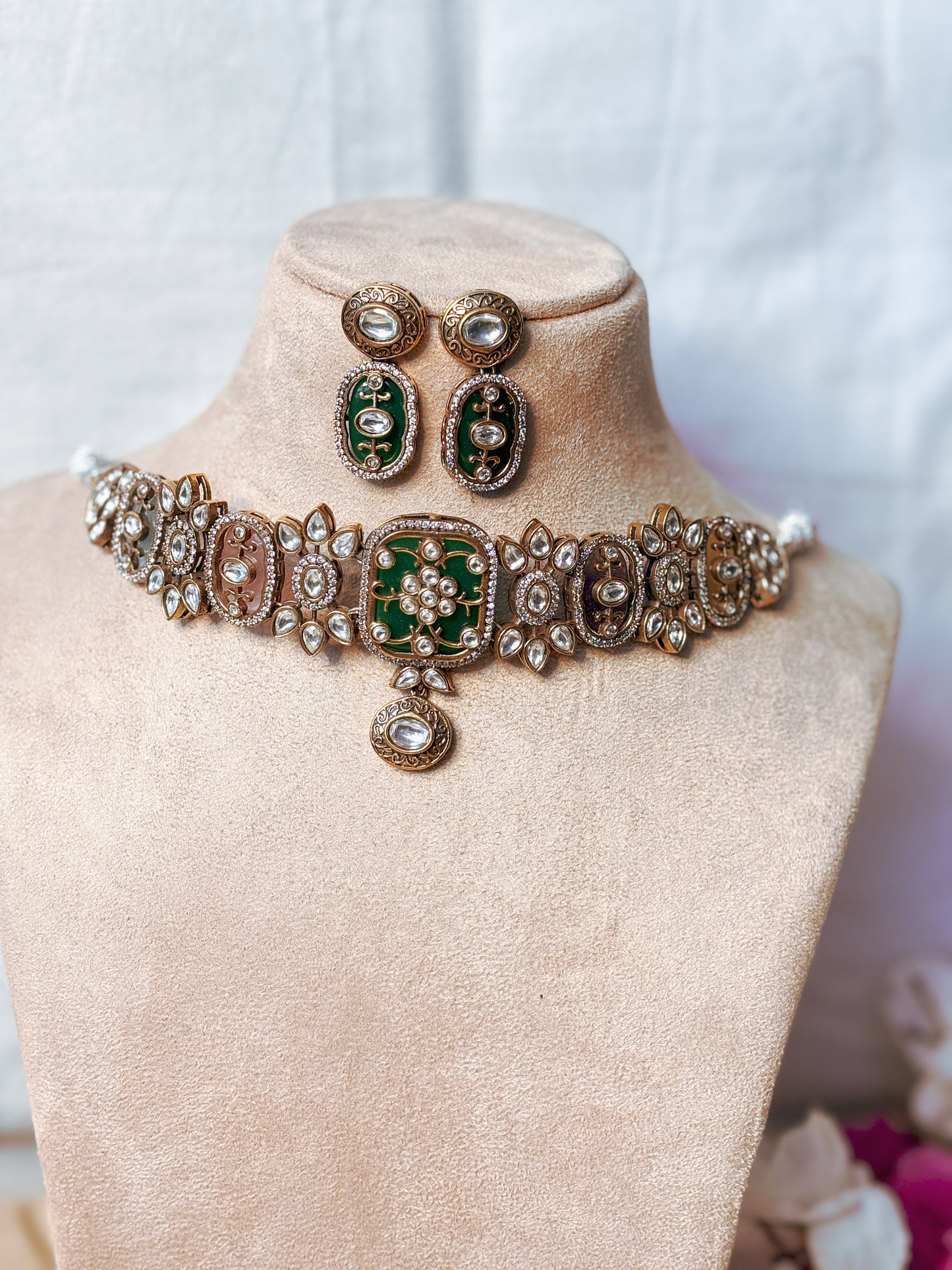 Elizabeth Victorian Choker - Multicolour