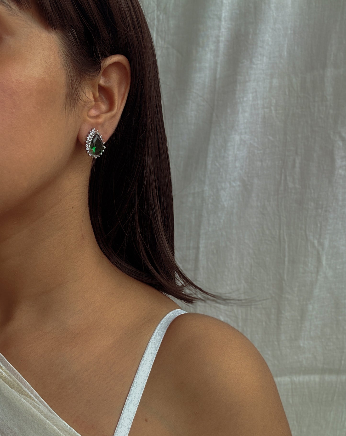 Classic Emerald Earrings