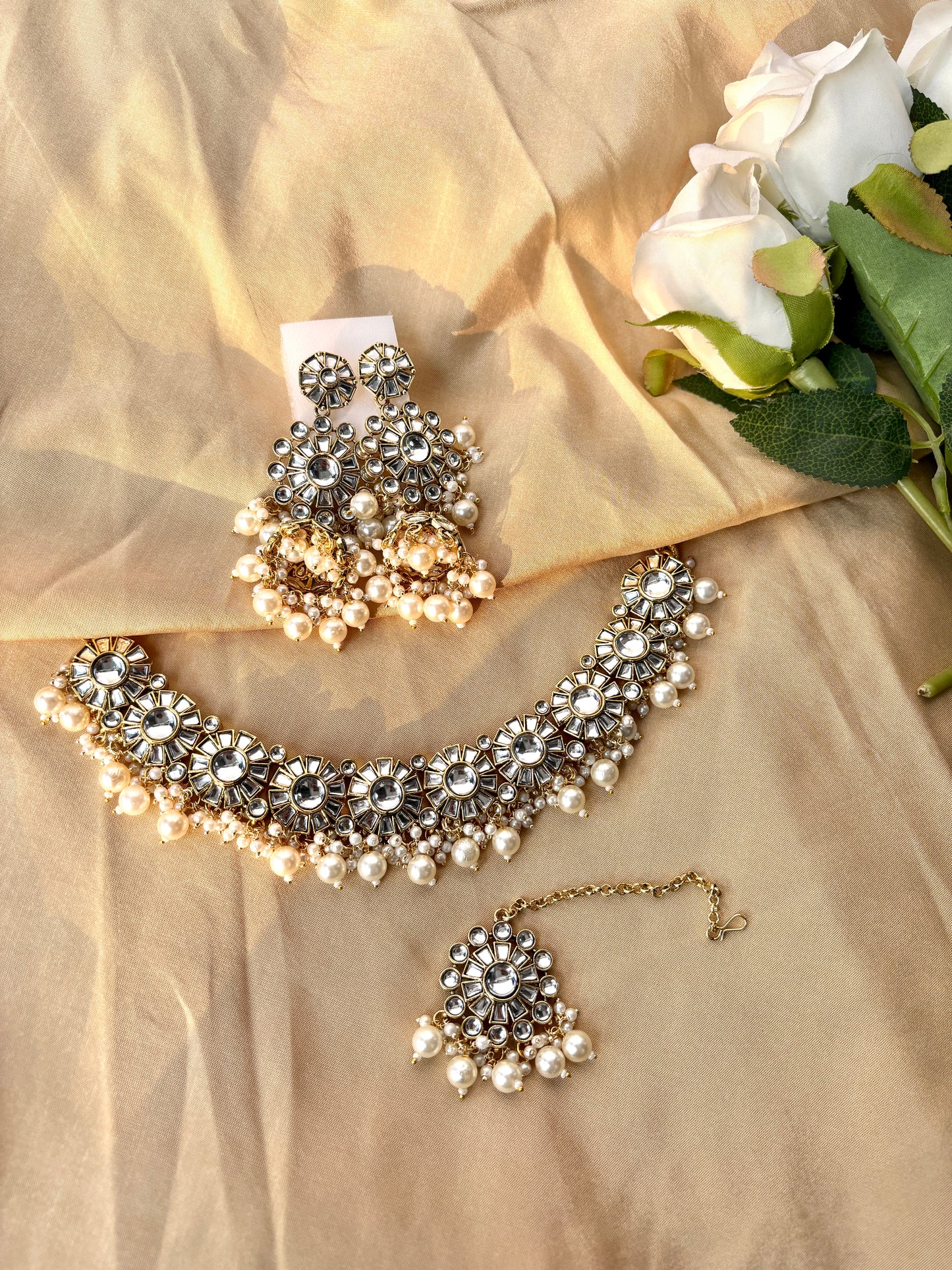 Sara Kundan Set with Tika- Ivory