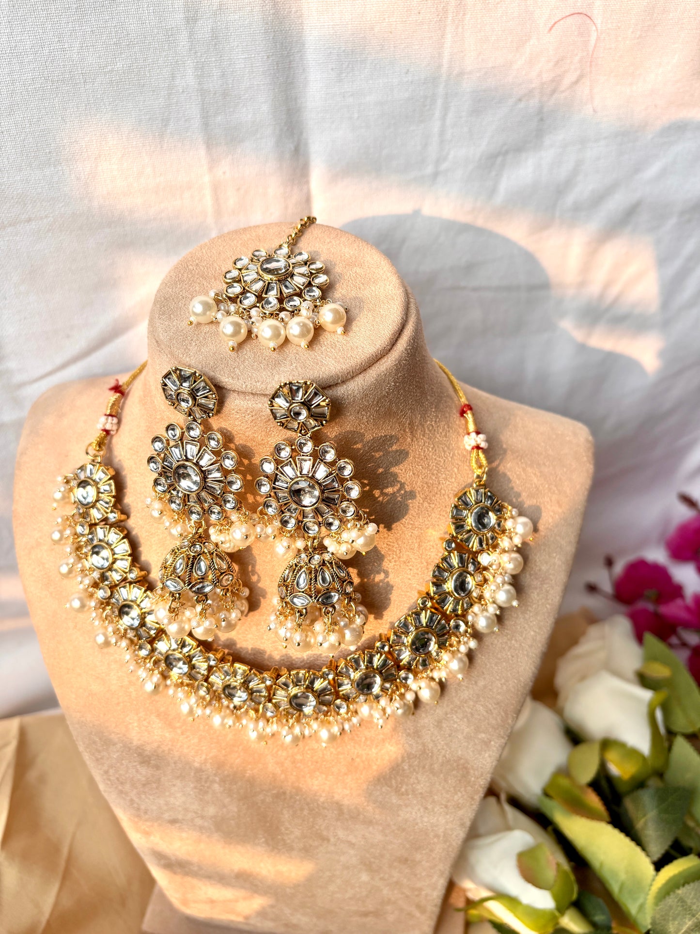 Sara Kundan Set with Tika- Ivory
