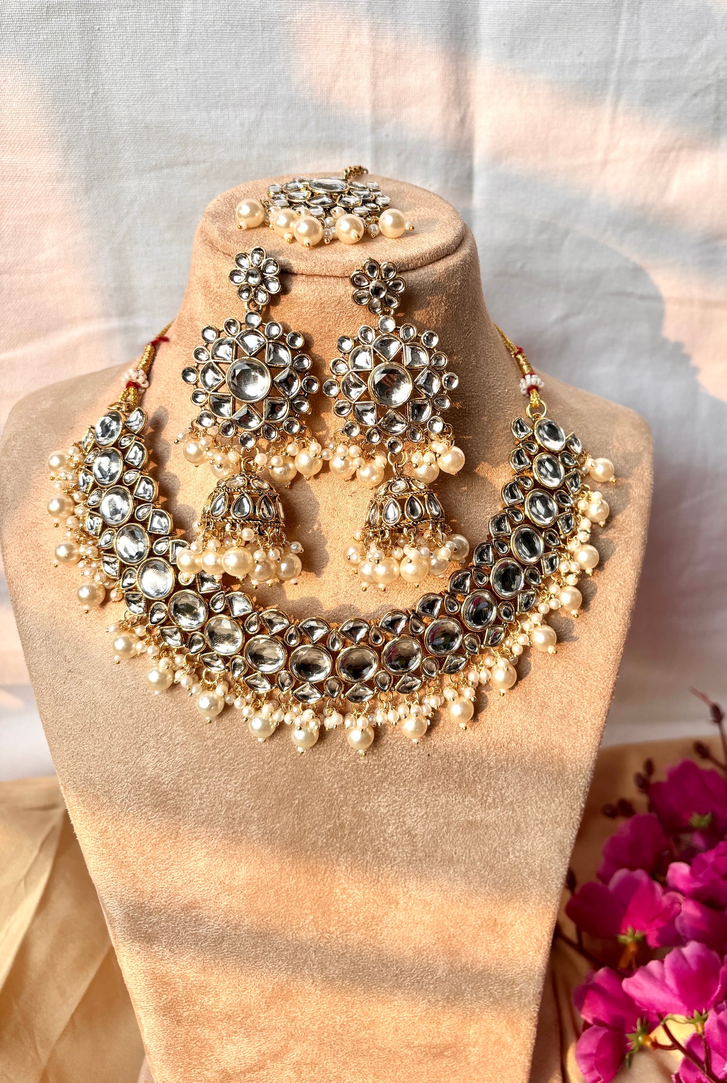 Daisy Kundan Set- Ivory