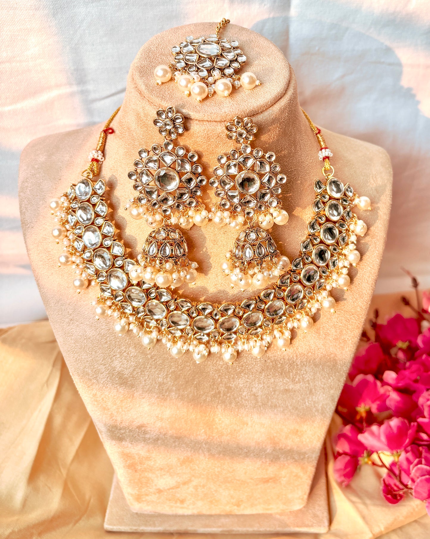 Daisy Kundan Set- Ivory