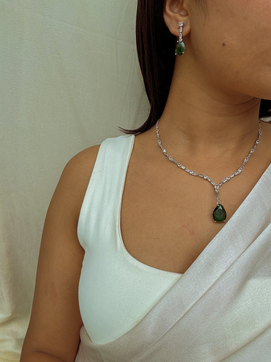 Shanaya Emerald Necklace Set