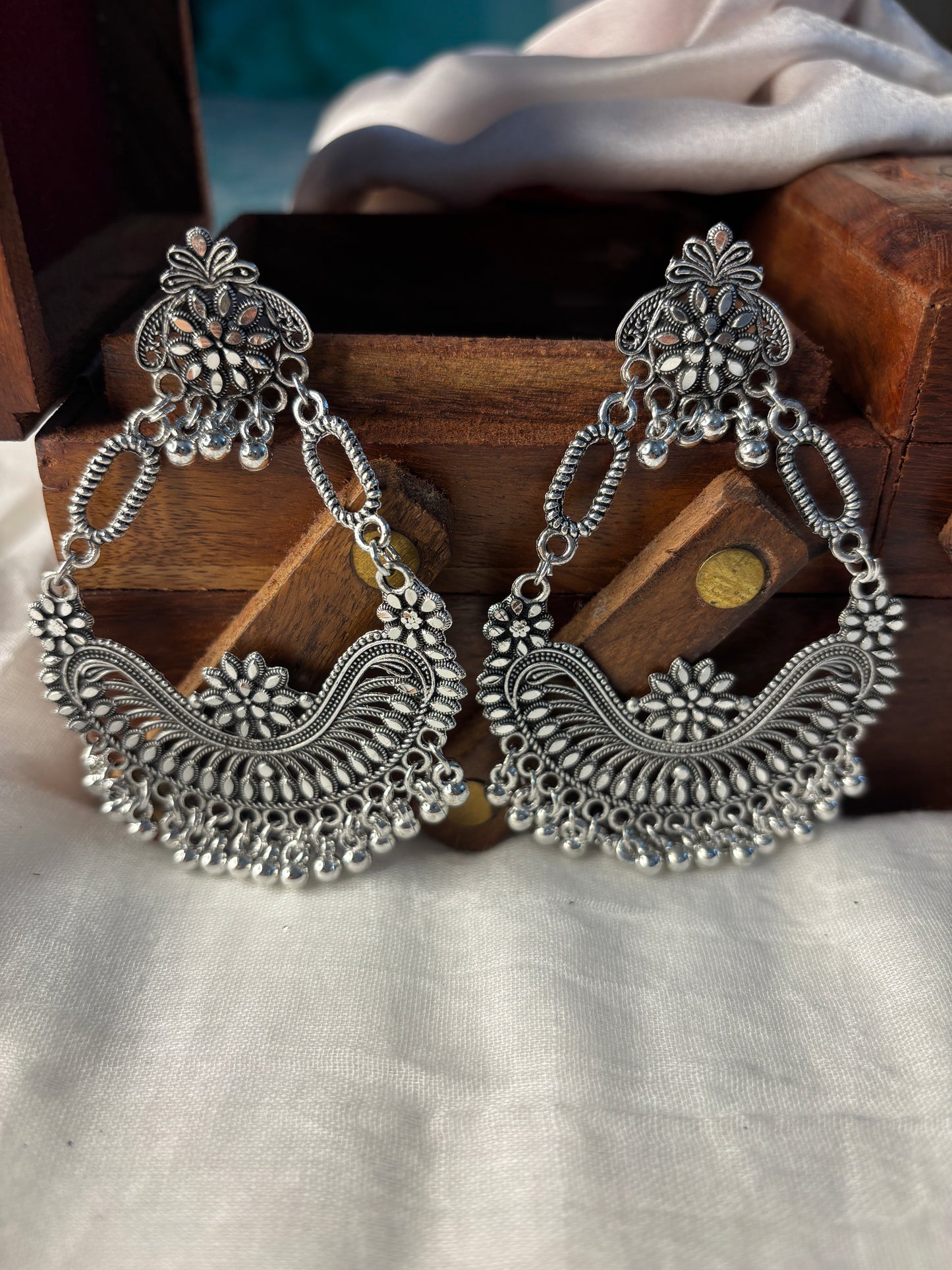 Oxidized Silver Chandbalis