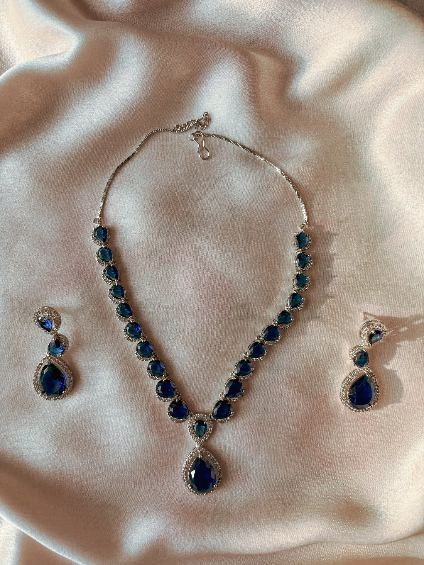 Eleanor Sapphire Necklace