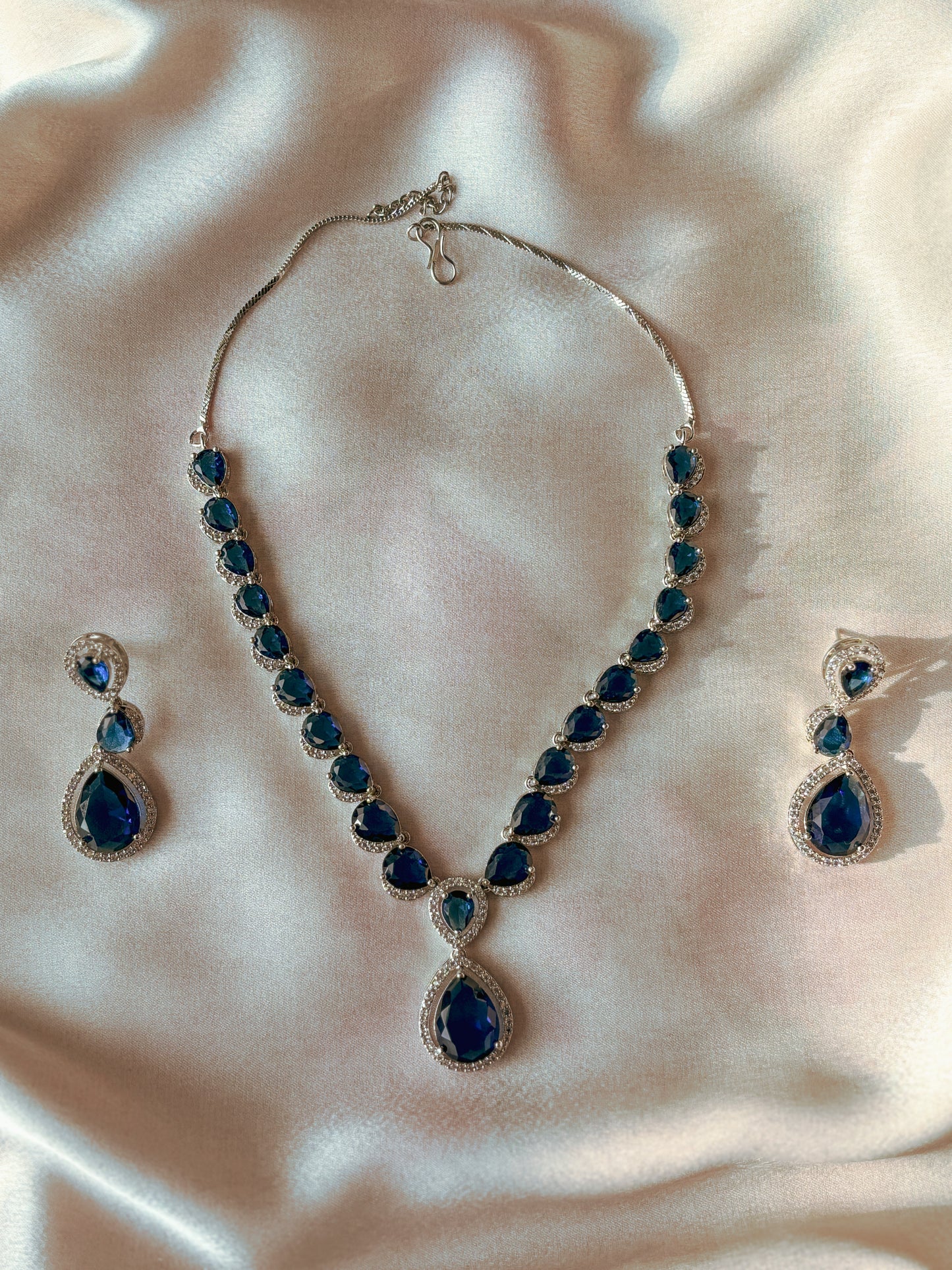 Eleanor Sapphire Necklace