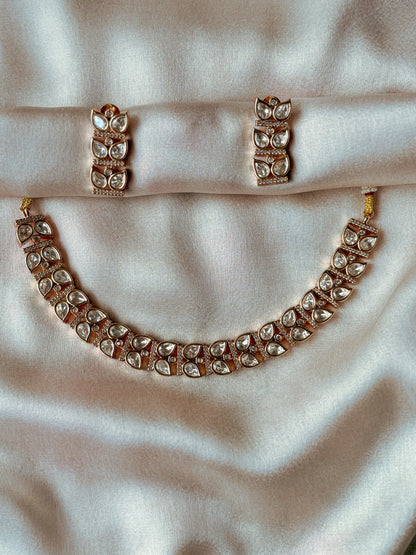 Queen's Gold plated Kundan Choker with Earrings