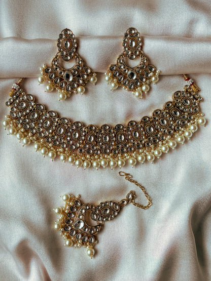 Eva Kundan Pearl Choker with Earrings & Tika