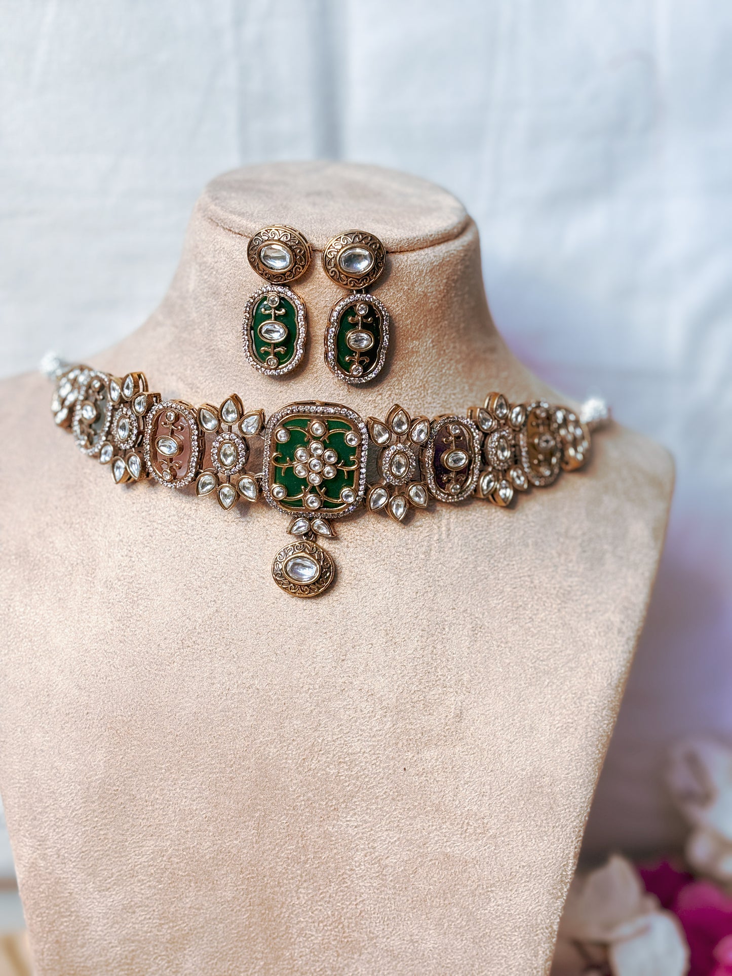 Elizabeth Victorian Choker - Multicolour