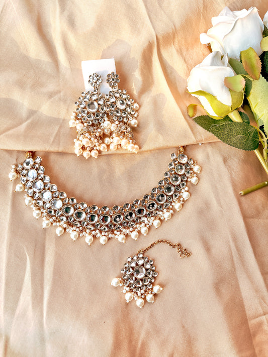 Daisy Kundan Set- Ivory